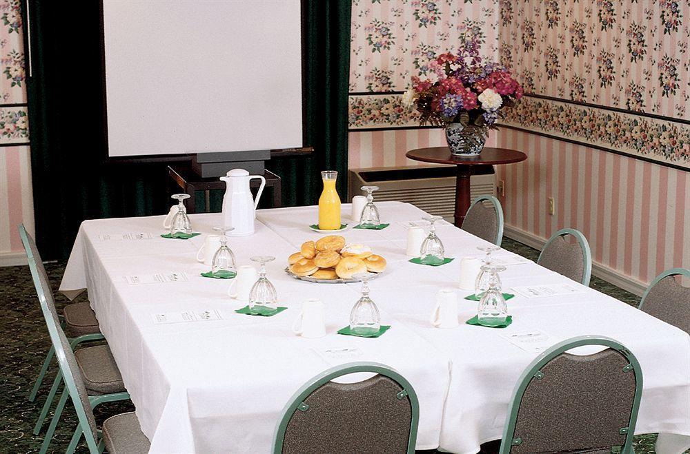 Clarion Hotel&suites 3*